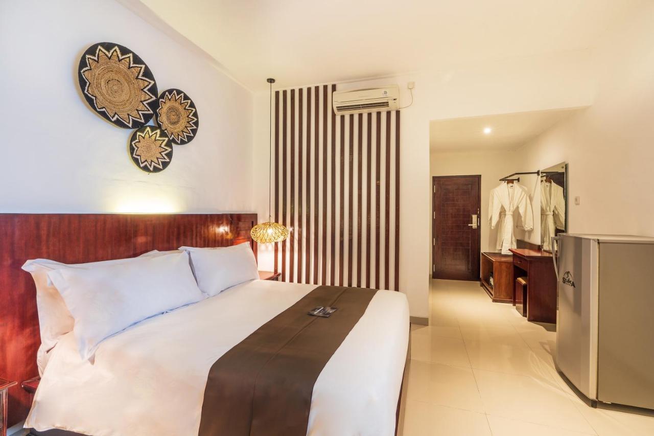Suka Beach Inn Kuta  Exterior photo